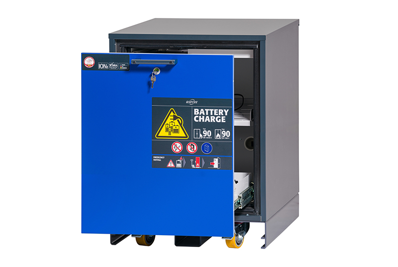 Battery Charge UB Ladeschrank